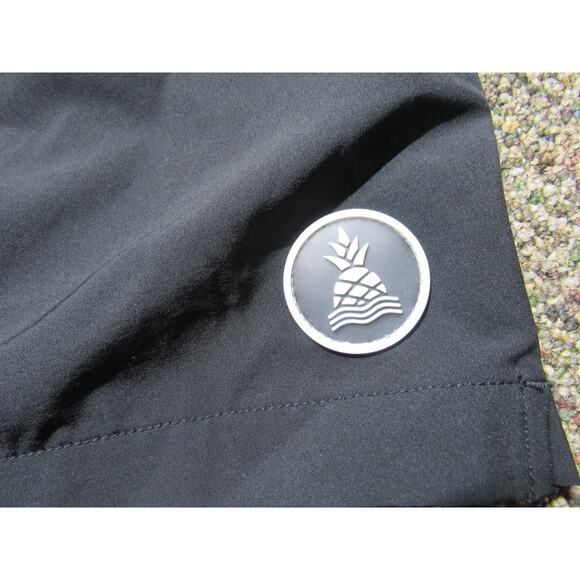 Chubbies Under The Capes 4” Inseam Swim Trunks Black Men’s Medium Logo Lined NWT - Picture 2 of 9